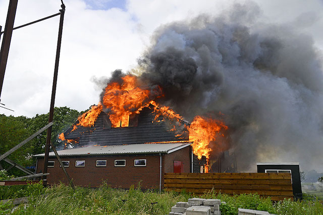 2019/124/20190608-14u52 GB 056 Grote brand Sloterweg.jpg